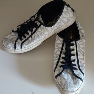 Michael Kors lace up shoes